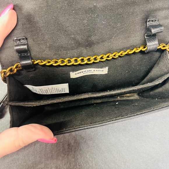 American Eagle Outfitters Black and Gold‎ Crossbody Bag - Picture 5 of 6